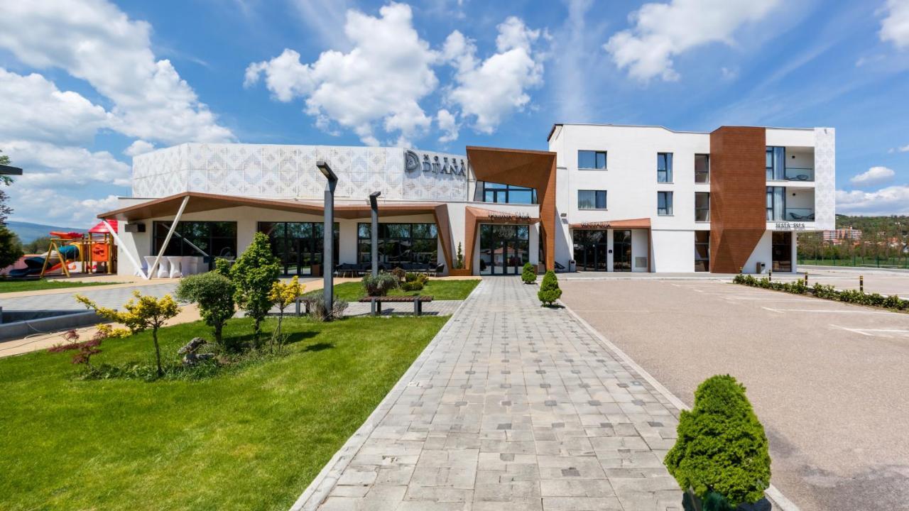 Hotel Dijana ピロト エクステリア 写真