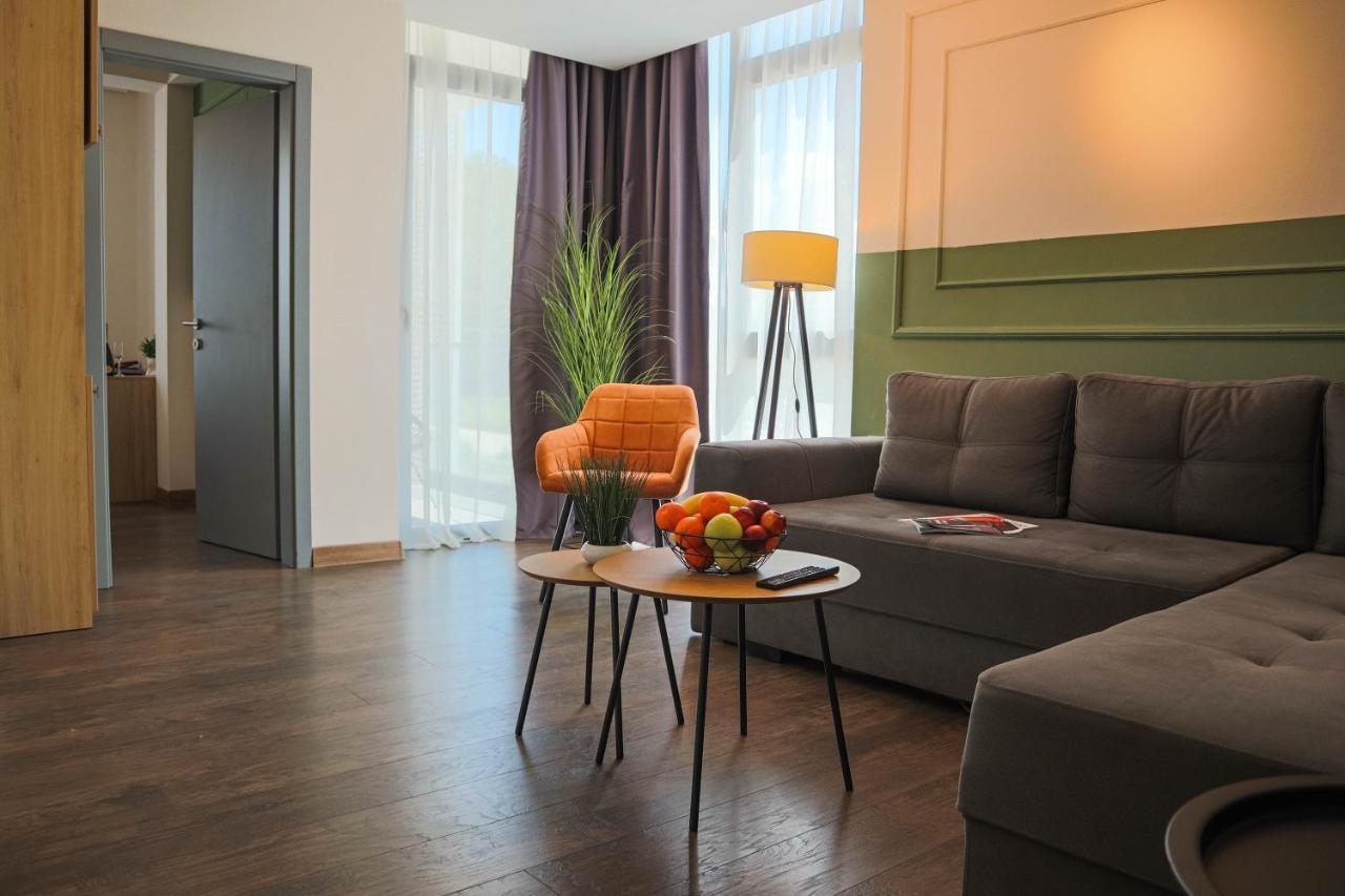 Hotel Dijana ピロト エクステリア 写真