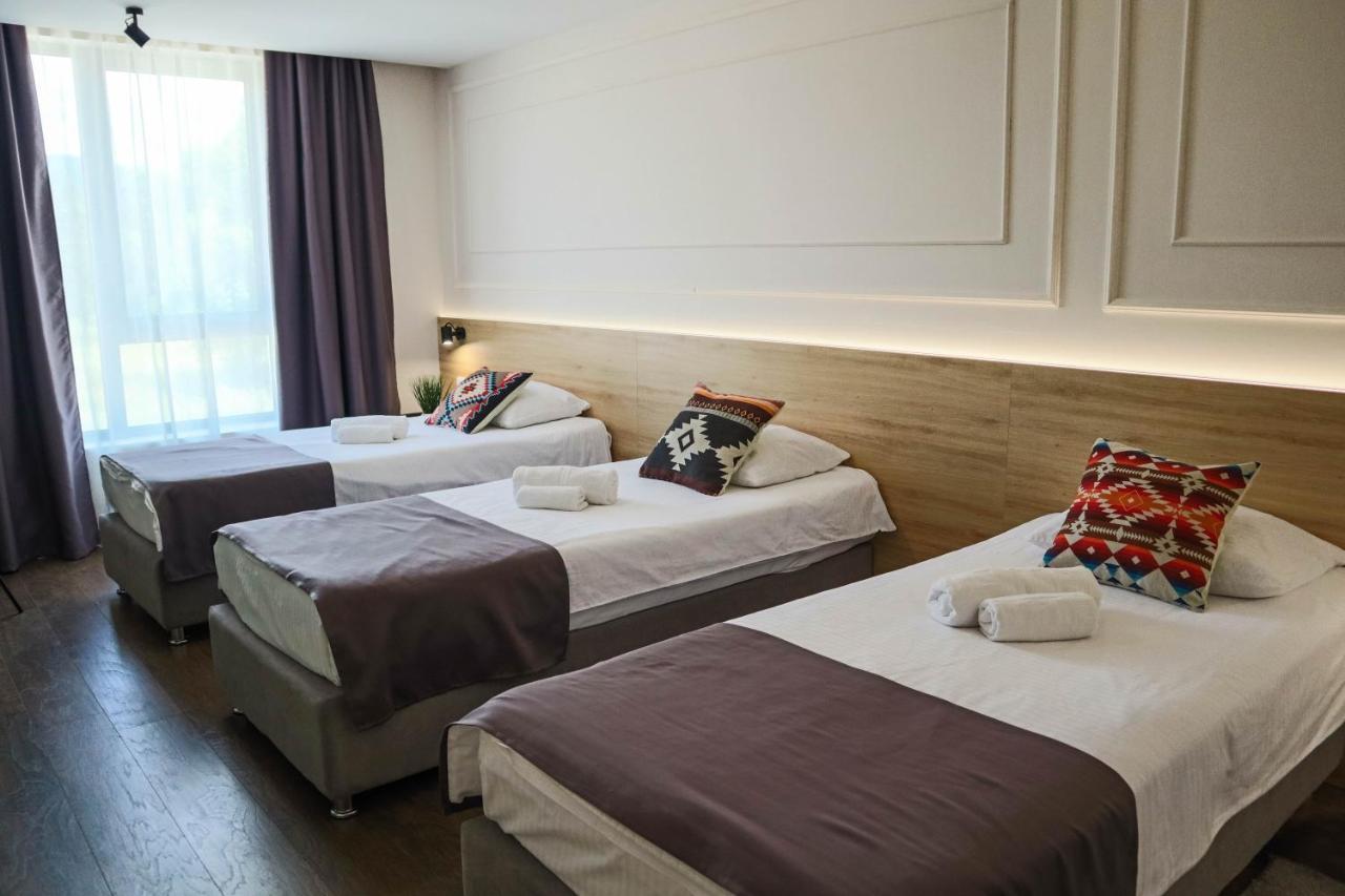 Hotel Dijana ピロト エクステリア 写真