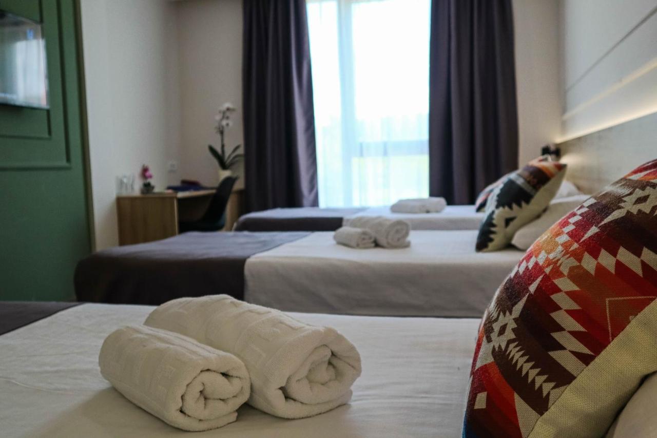 Hotel Dijana ピロト エクステリア 写真